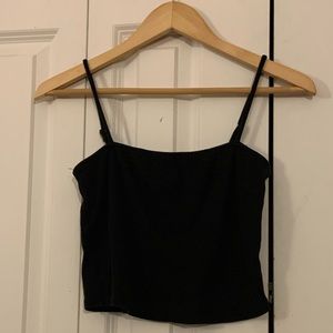 Cropped black tank top